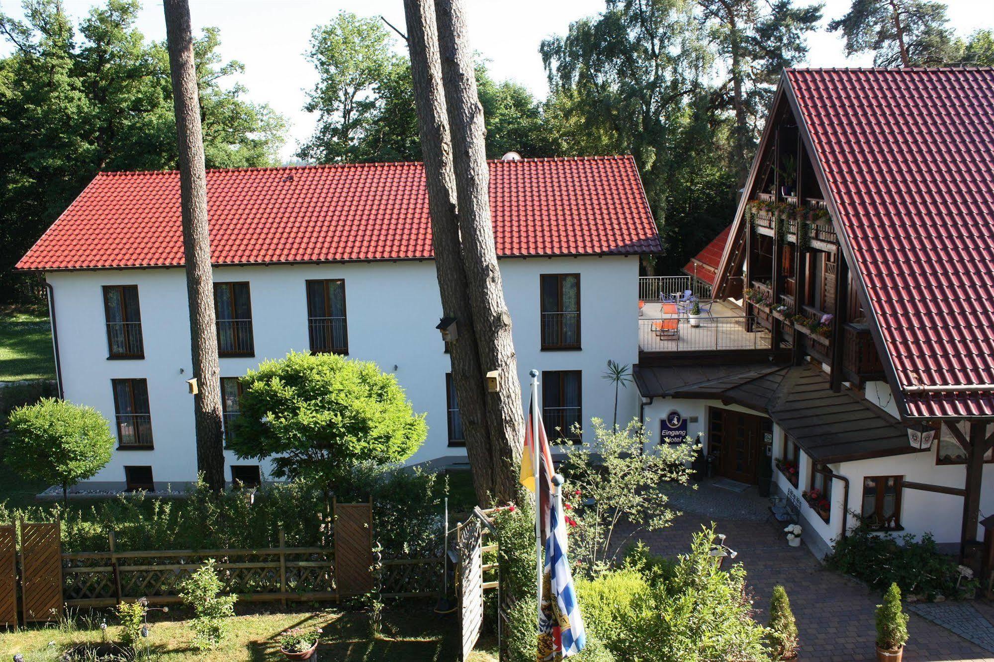 Hotel Waldhof 호엔카머 외부 사진